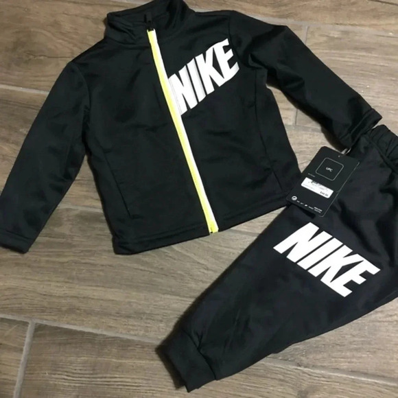 NWT Nike toddler jogger set with jacket yellow zipper streetwear activewear - Picture 1 of 4